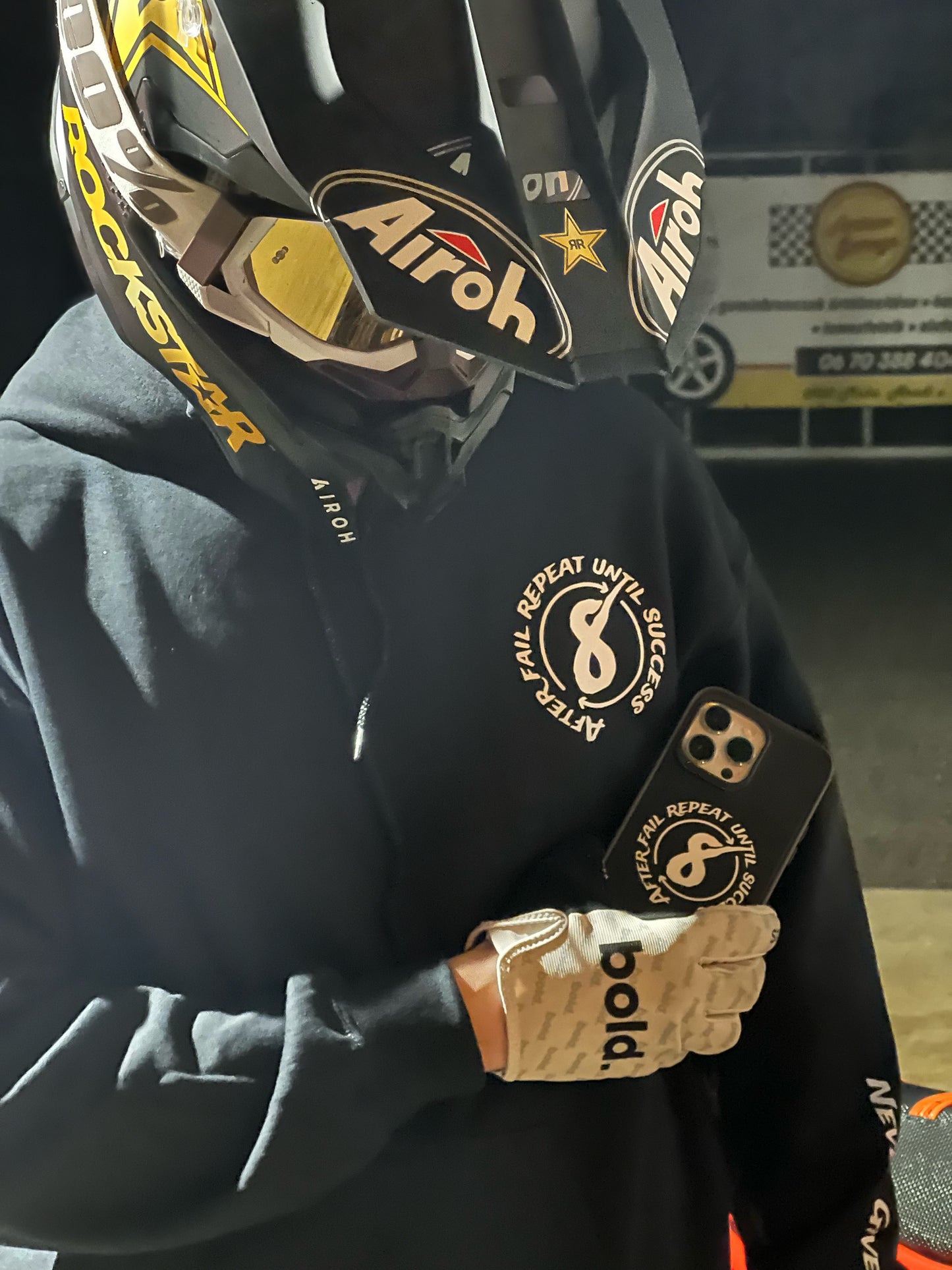 Geben Sie niemals die Handyhülle auf